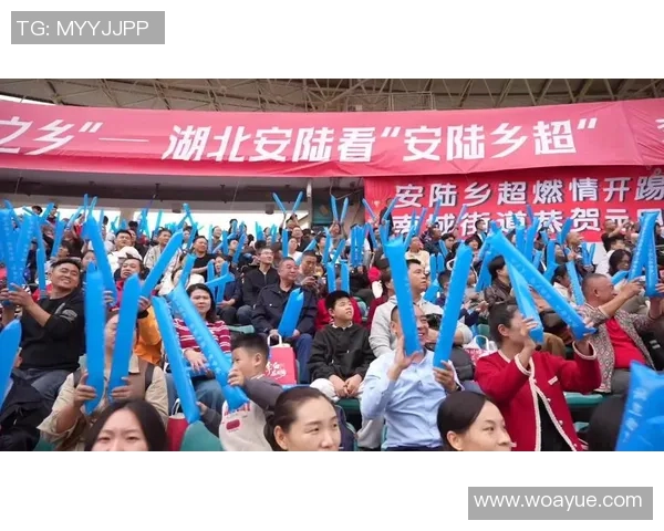 欢庆新年足球盛宴尽享激情与快乐的精彩瞬间